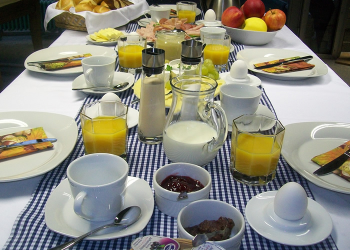 Frühstückstisch
